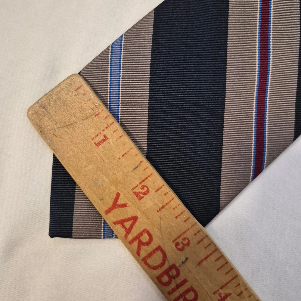hathaway men necktie